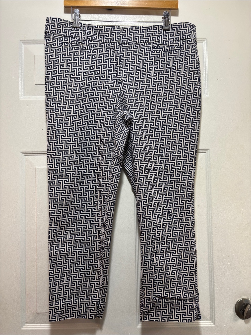 LOFT Navy Blue & “Off” White Geometric Cropped Pants